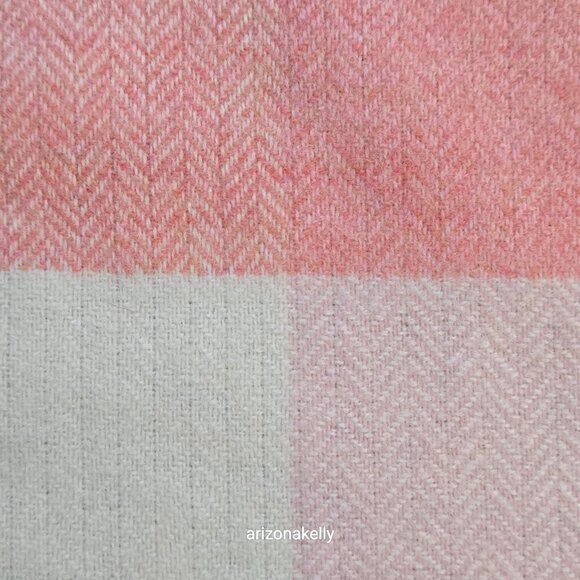 NWT Lambswool Baby Wrap/Scarf/Lap Blanket AVOCA Ireland Herringbone - Picture 4 of 9